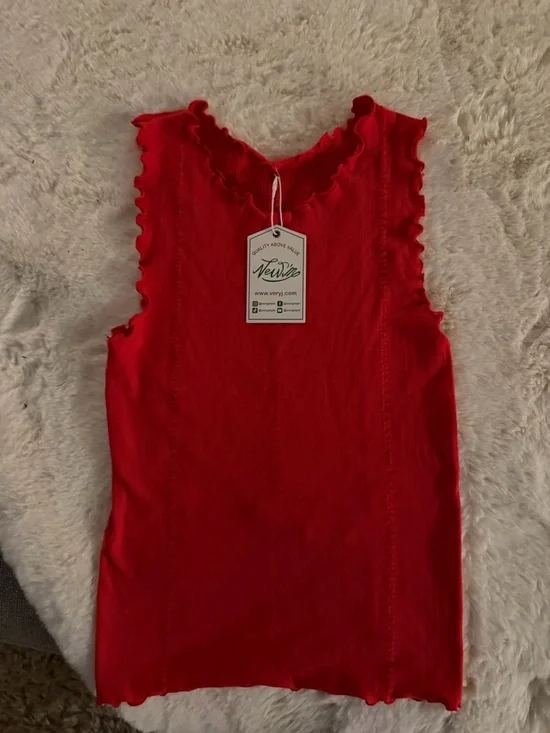 Very J Red Ruffle-Edge Ribbed Tank - Picture 4 of 7